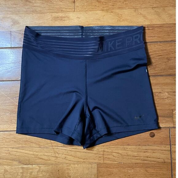 Nike Pro Women's  athletic workout shorts with Dri-FIT technology Sz L - Picture 15 of 16
